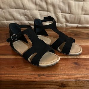 Old Navy black suede sandals. Little girls size 10. Good condition.